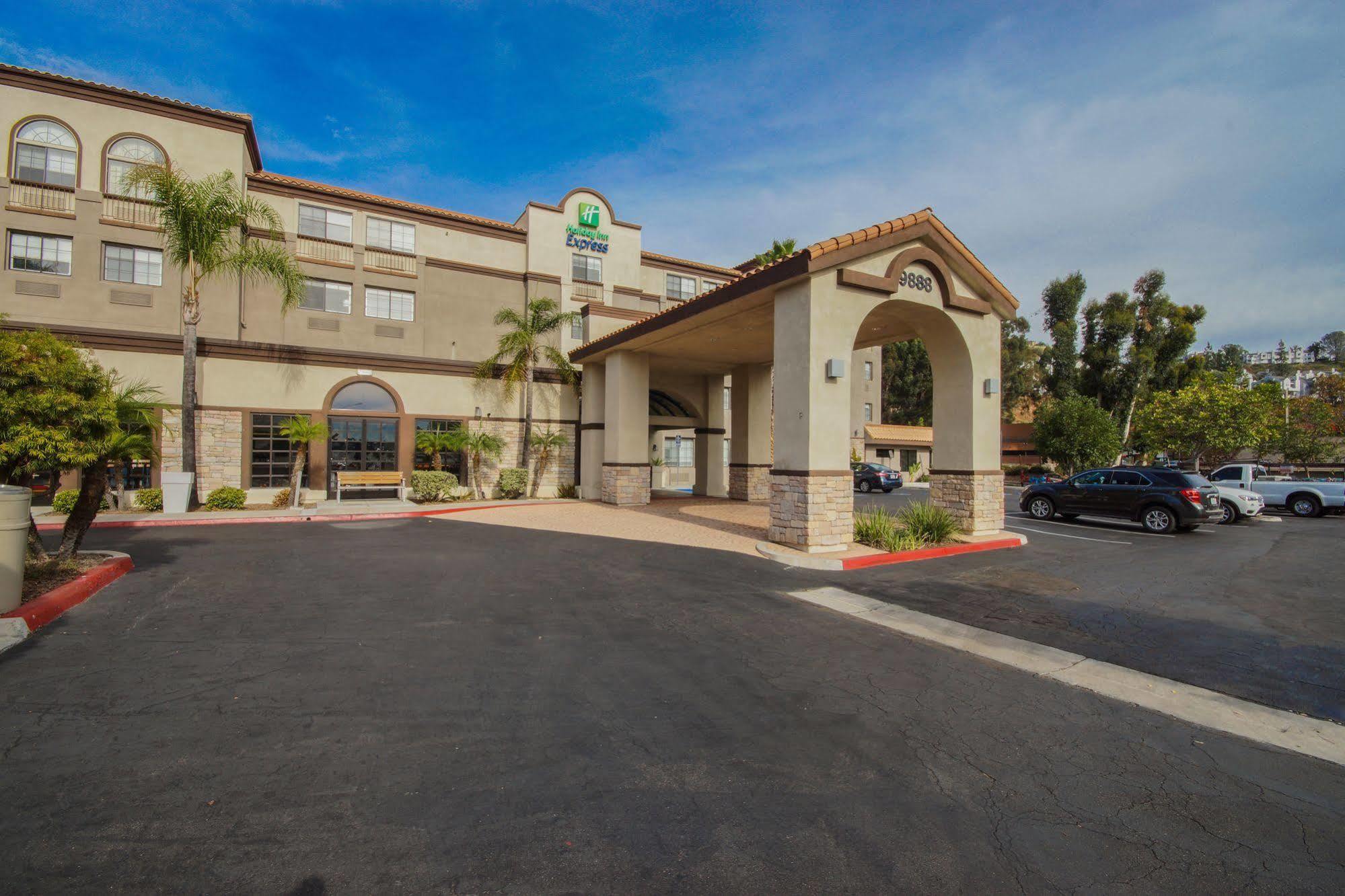 Holiday Inn Express Mira Mesa San Diego By Ihg Exterior photo